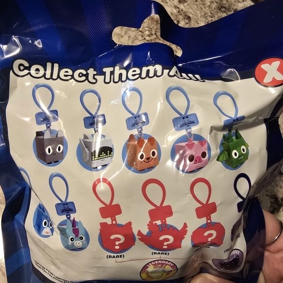 NEW Pet Simulator  X Mystery plush Collectible clip - Picture 2 of 2